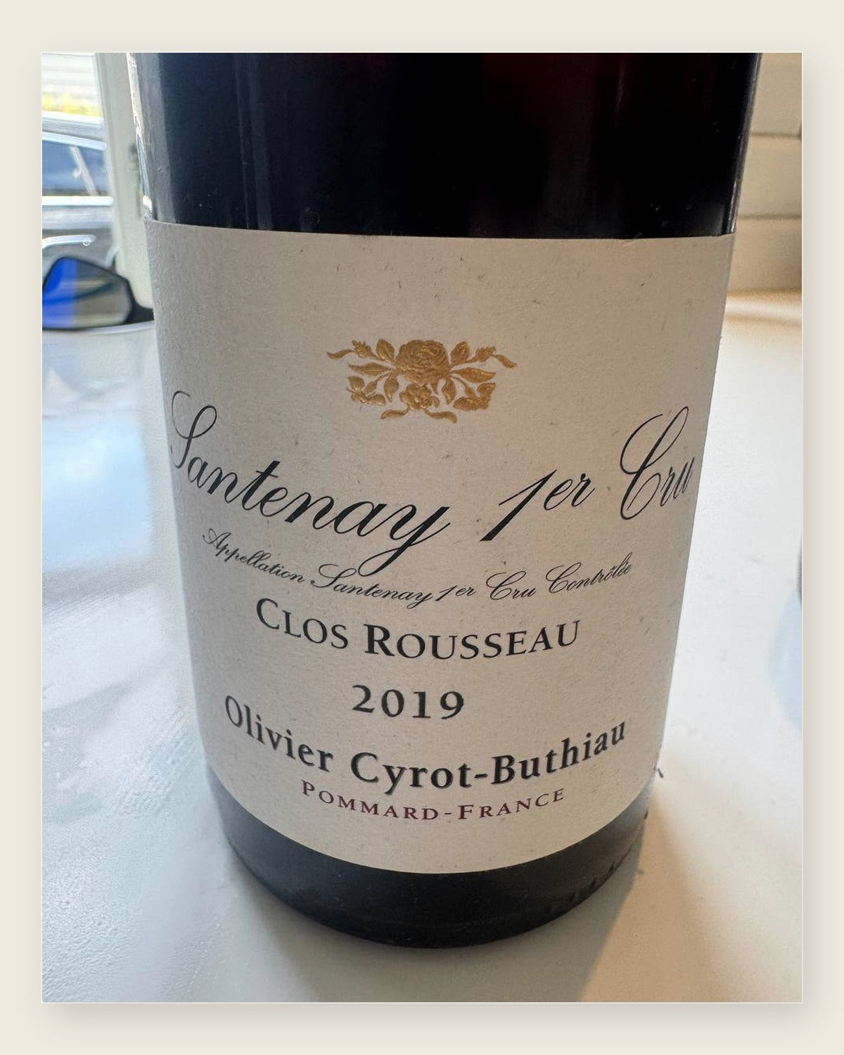 Domaine Cyrot-Buthiau Santenay 1er Cru “Clos Rousseau” 2019 – fysisk registreret flaske